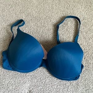 VICTORIA’S SECRET PINK PUSH UP BRA